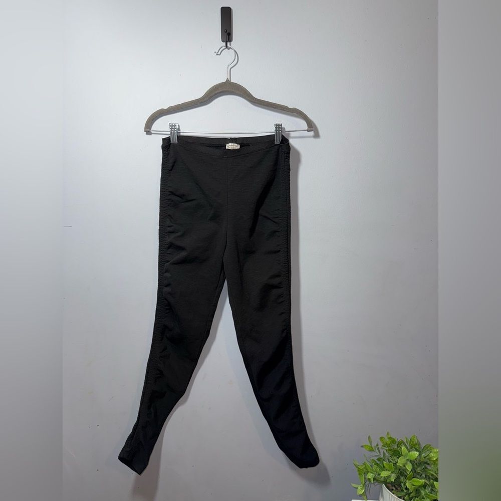 Intimately Free People Women’s Black Scrunched Sides Legging Size Small EUC
